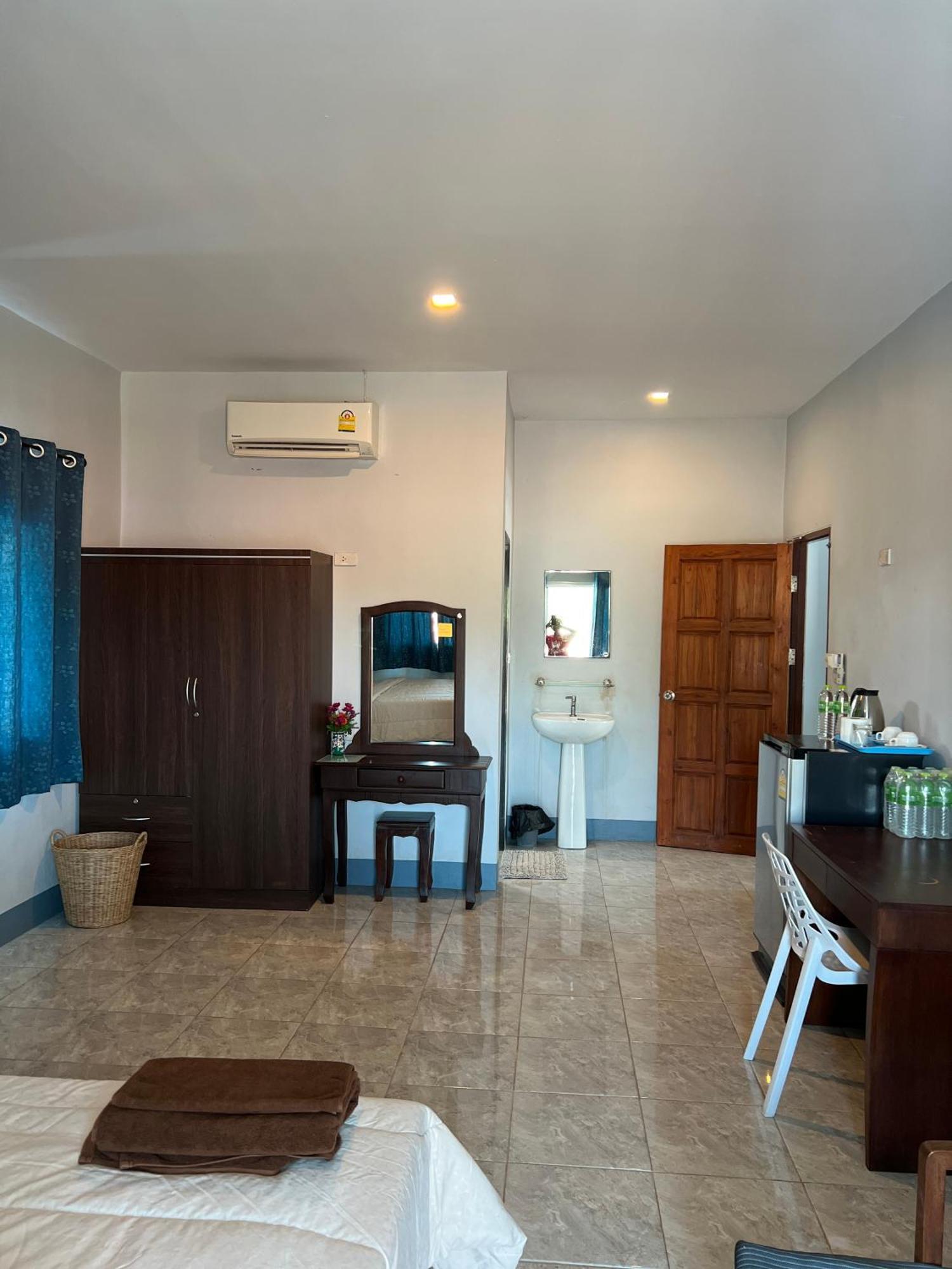 Nare Guest House Ko Lanta Exterior foto